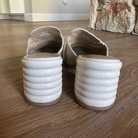 SAINT G JASMINE  OFF WHITE BLOCK HEEL MULE - Picture 11 of 13